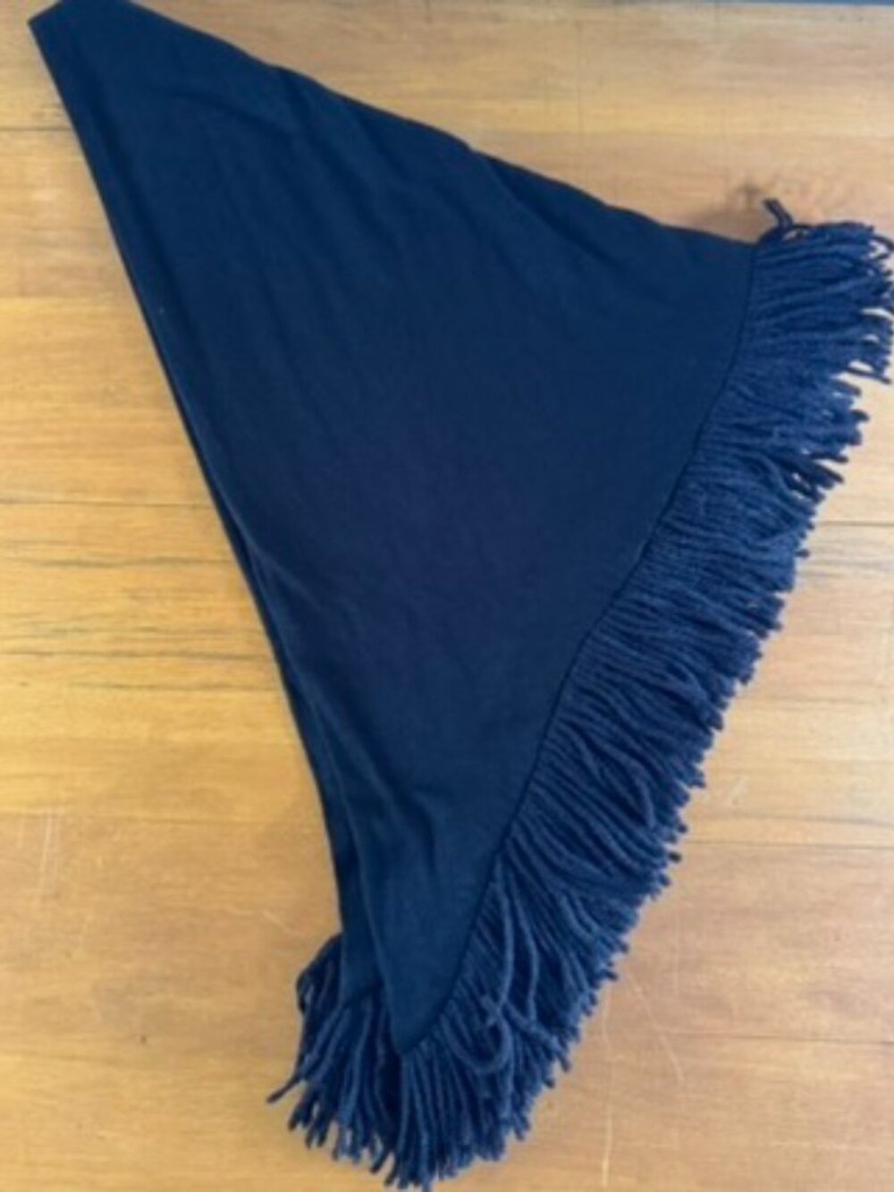 Black Fringe Triangle Shawl Wrap Gothic Witchy Dark Academia Boho - Picture 4 of 13